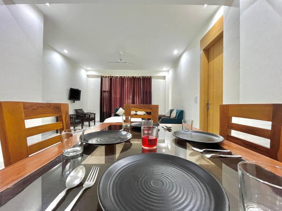 Host Jatin Kasauli Crest 7O1827O7O3 Appartement Buitenkant foto