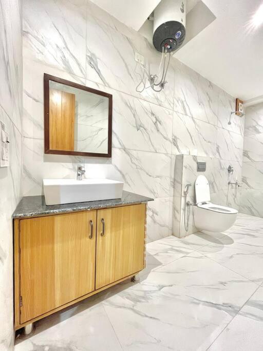 Host Jatin Kasauli Crest 7O1827O7O3 Appartement Buitenkant foto