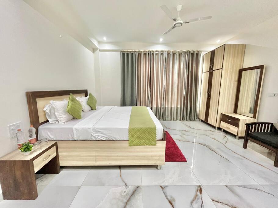 Host Jatin Kasauli Crest 7O1827O7O3 Appartement Buitenkant foto