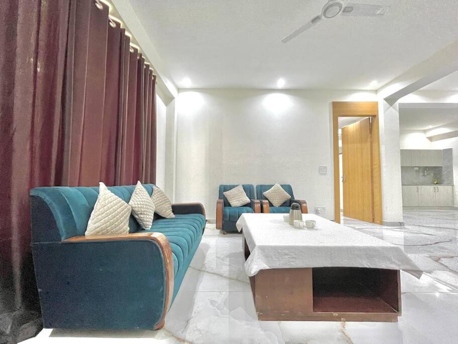 Host Jatin Kasauli Crest 7O1827O7O3 Appartement Buitenkant foto