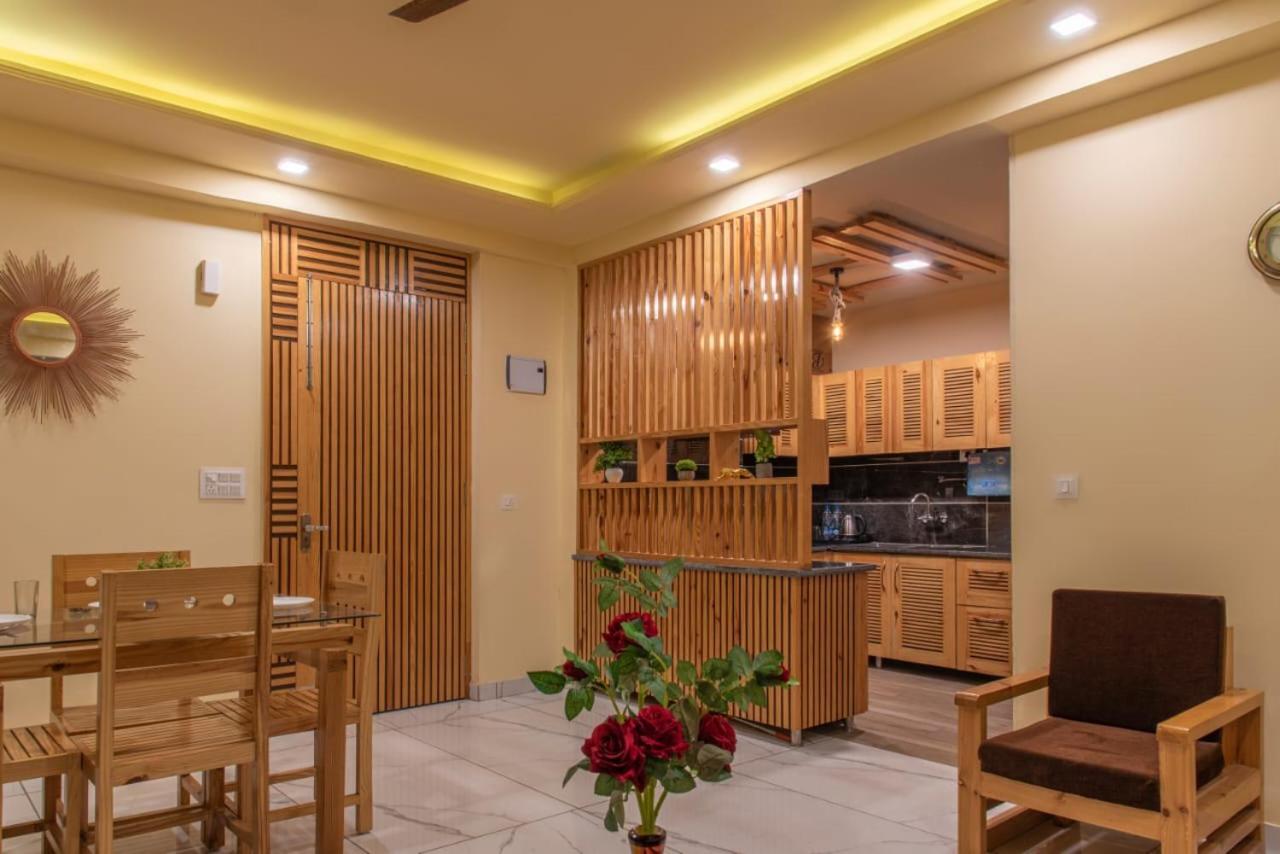 Host Jatin Kasauli Crest 7O1827O7O3 Appartement Buitenkant foto