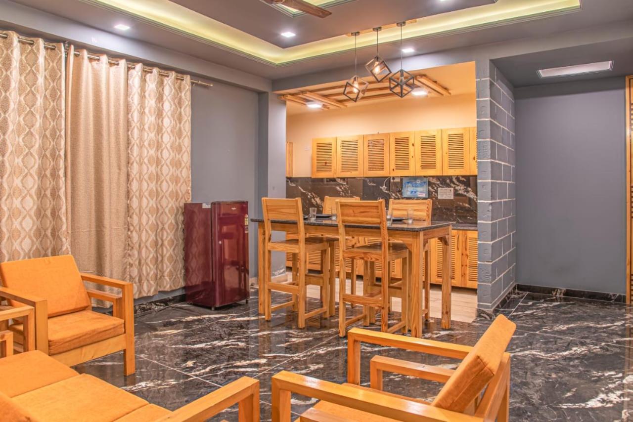Host Jatin Kasauli Crest 7O1827O7O3 Appartement Buitenkant foto